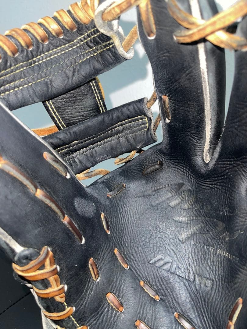 ミズノプロ　坂本モデル　軟式内野用　黒
