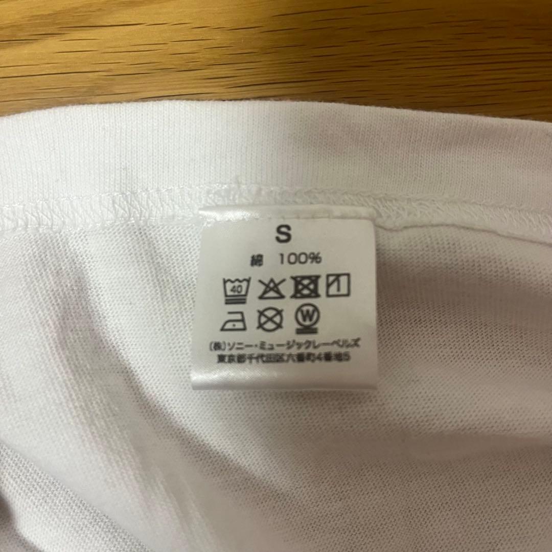 JENNIE ジェニ Ruby Tシャツ