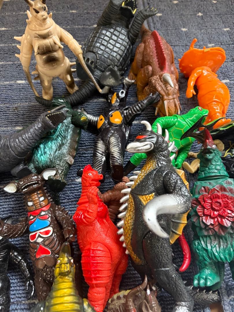 怪獣フィギュア 15体セット