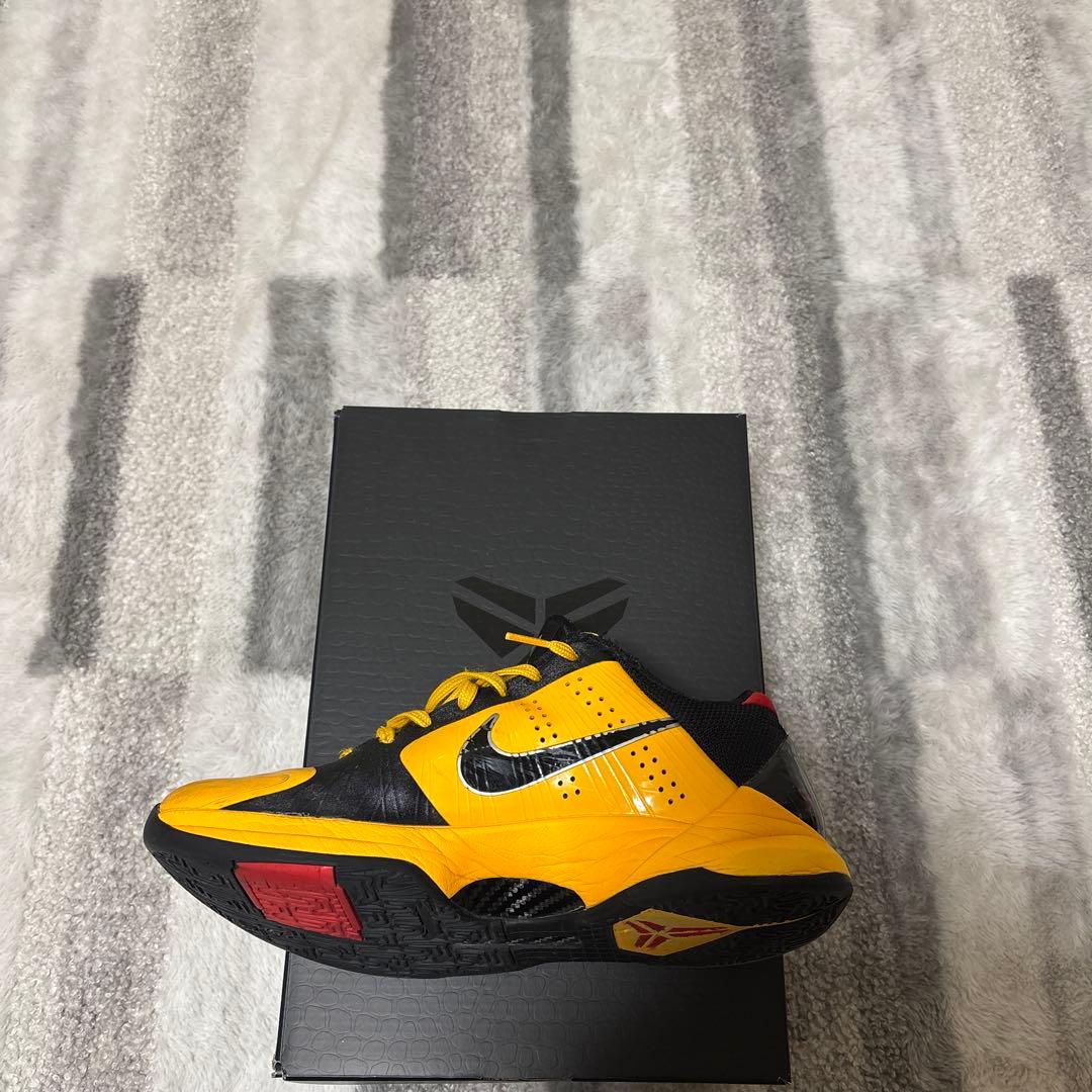 シューズ(男性用) Kobe5 Bruce Lee