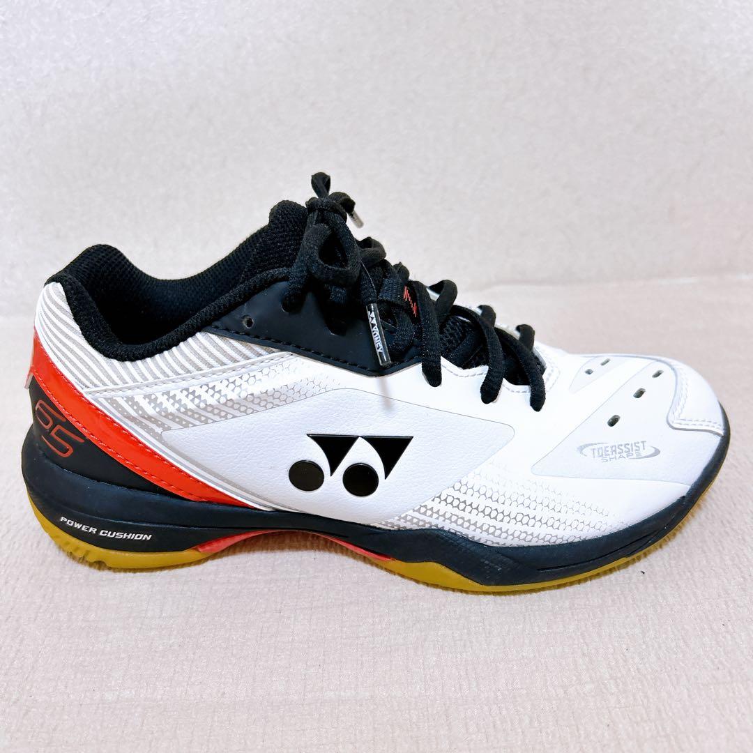✨未使用級✨ 【YONEX】 ヨネックス バドミントンPOWER CUSHION