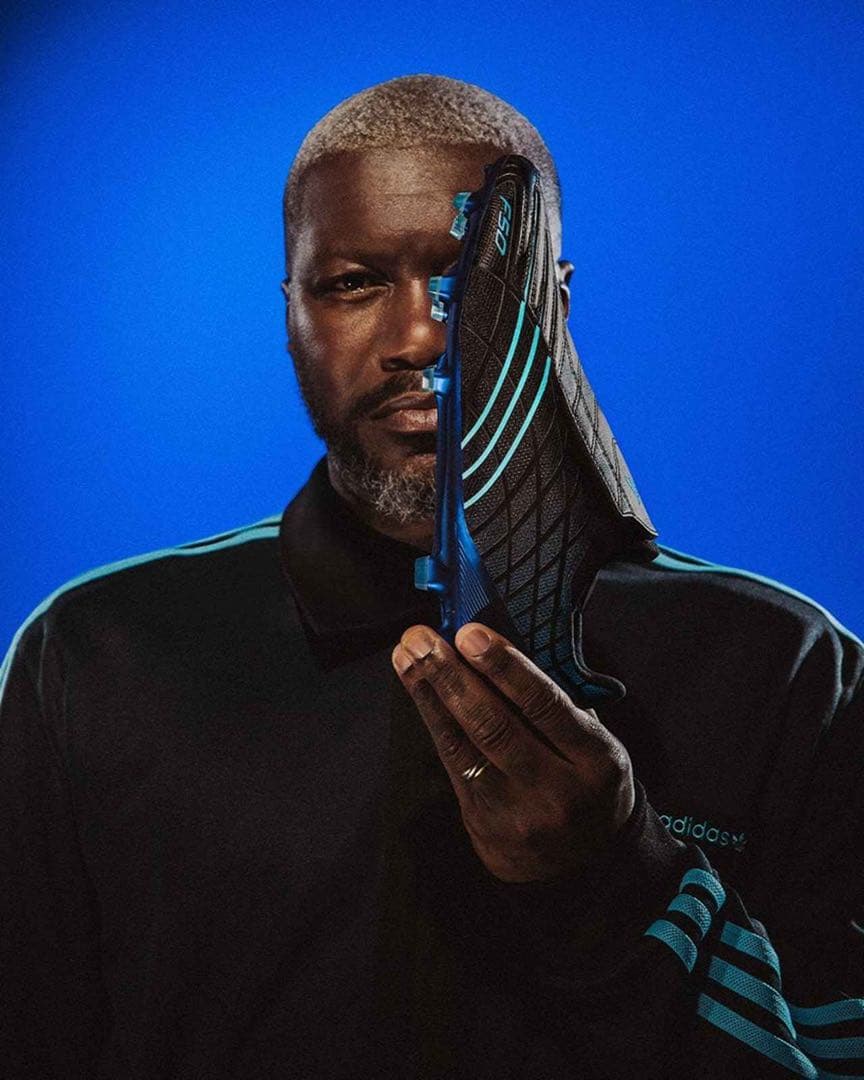 リバプール シセ(Djibril Cissé)直筆サイン入り 記念品