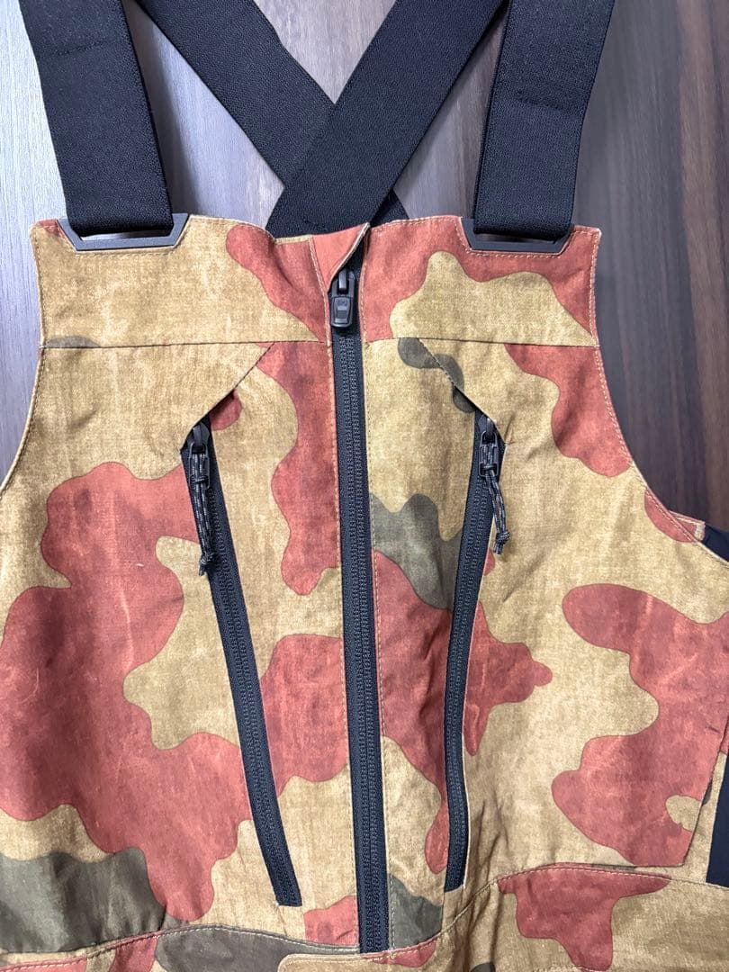 Burton ak カモフラ ビブパンツ GORE-TEX Mサイズ バートン