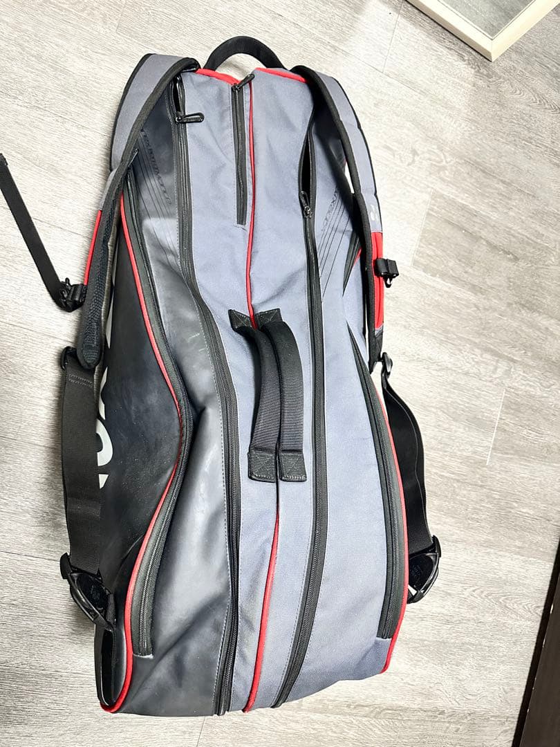 YONEX バドミントンバッグ 黒/赤 大容量