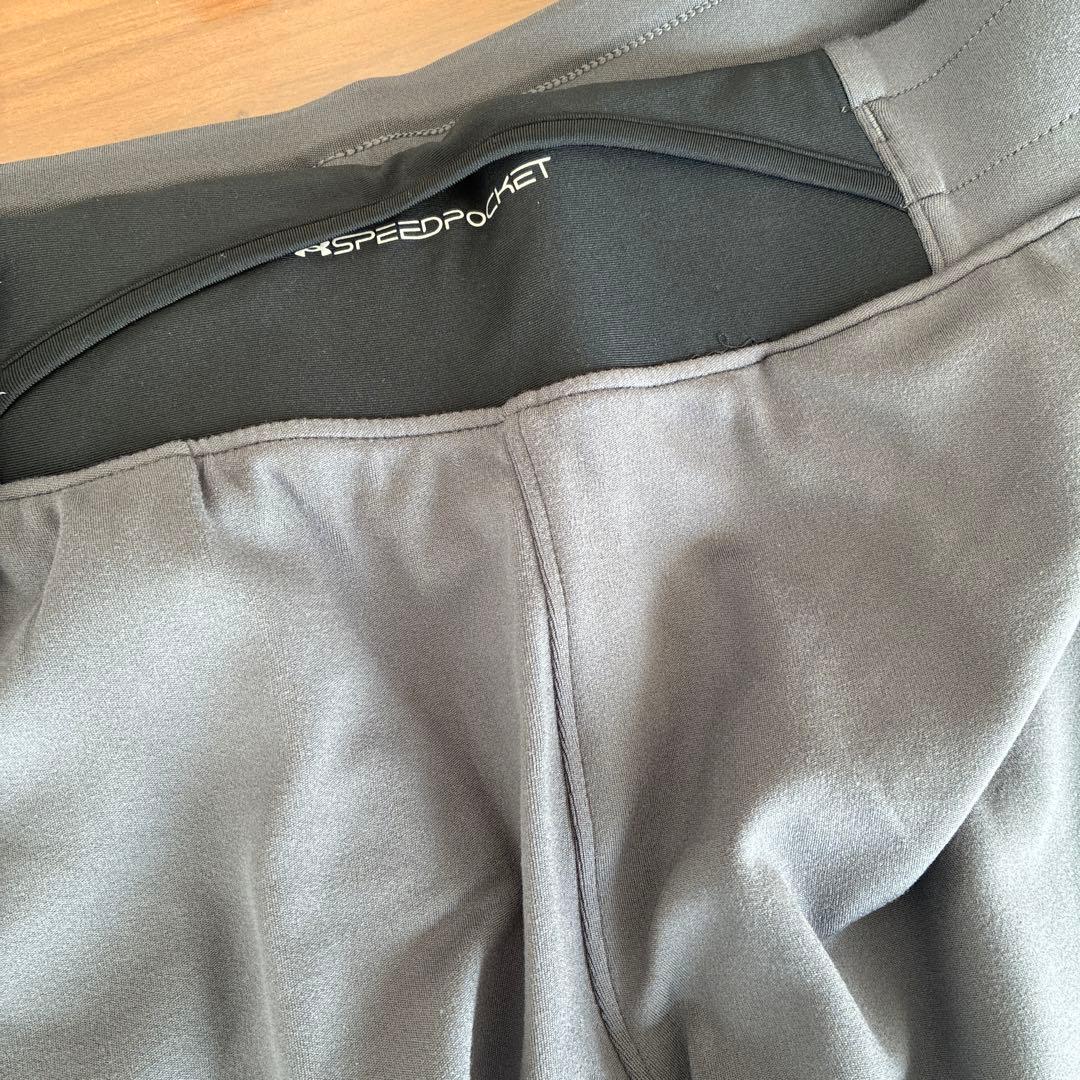 Under Armour M グレー