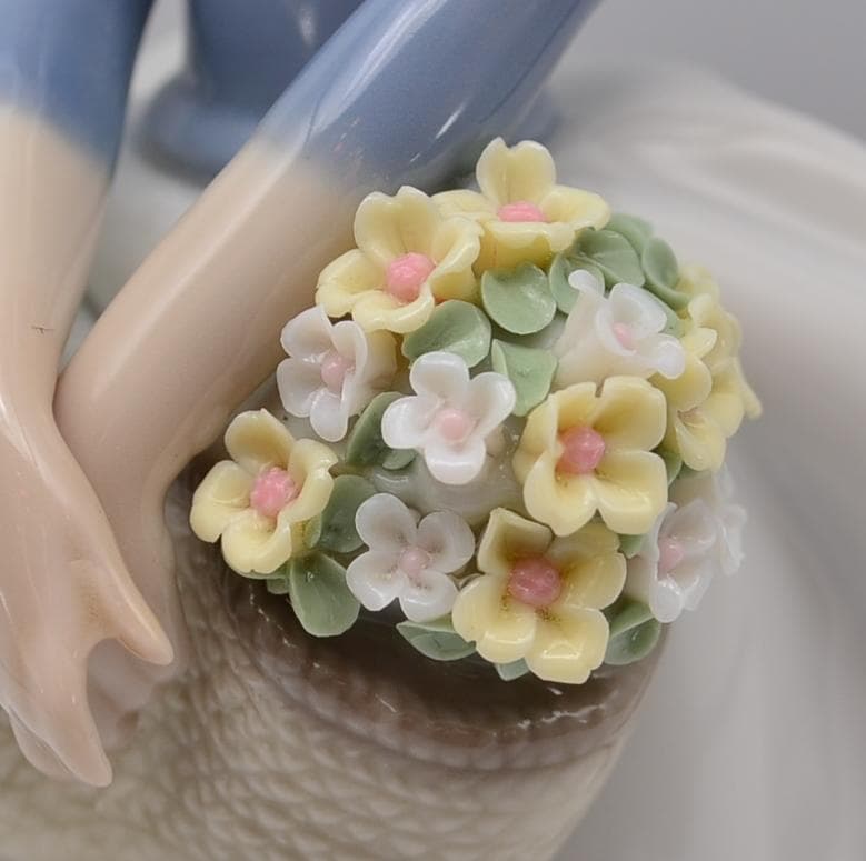 ５月の花　＃5467　★リヤドロ　ポーセリン　光沢仕上げ　ヴィンテージ　絶版