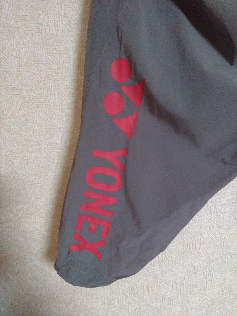 YONEX ヨネックス グレー系 七分袖ハーフパンツ