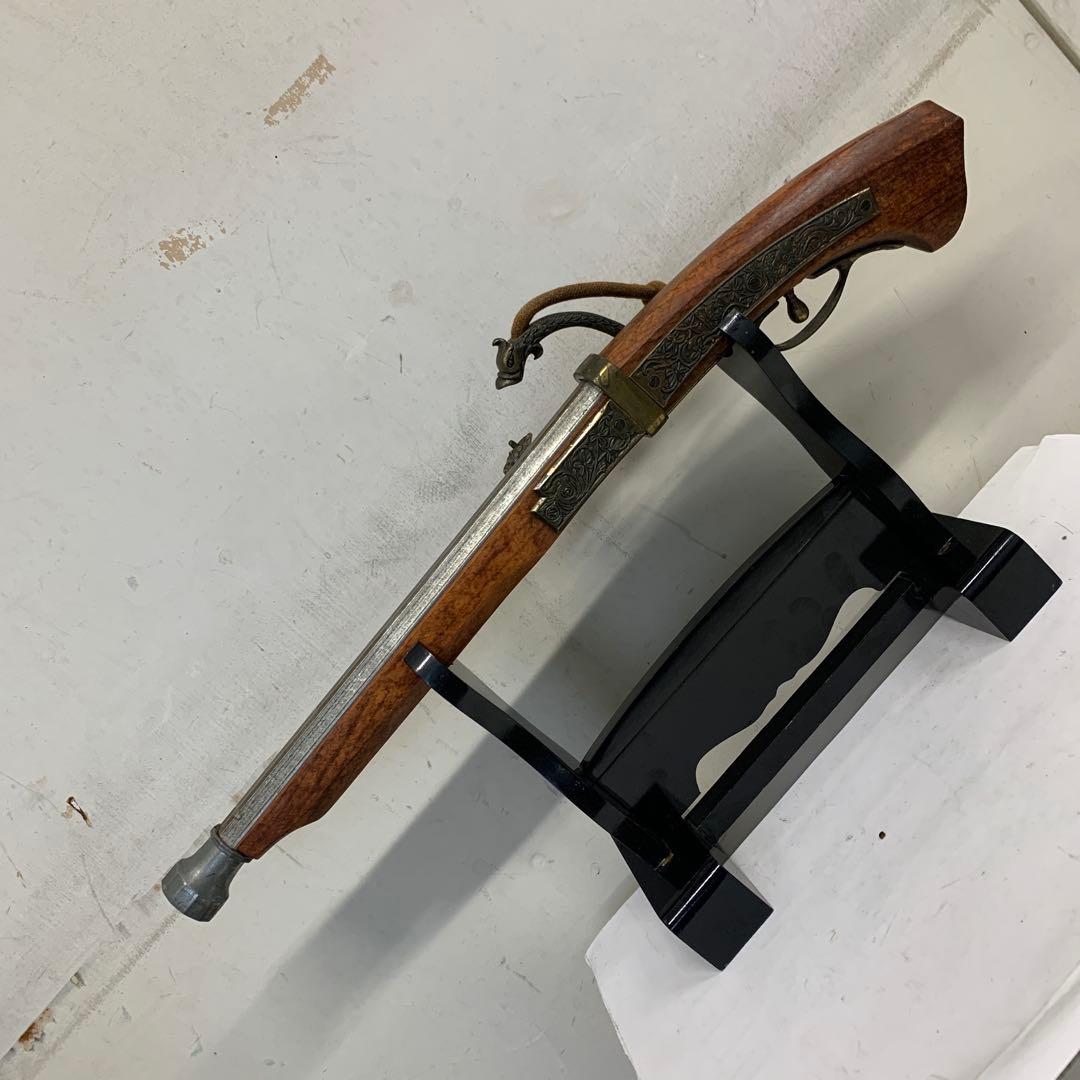 古式銃 装飾銃　インテリア安全銃　木製と金属製 展示用スタンド付き