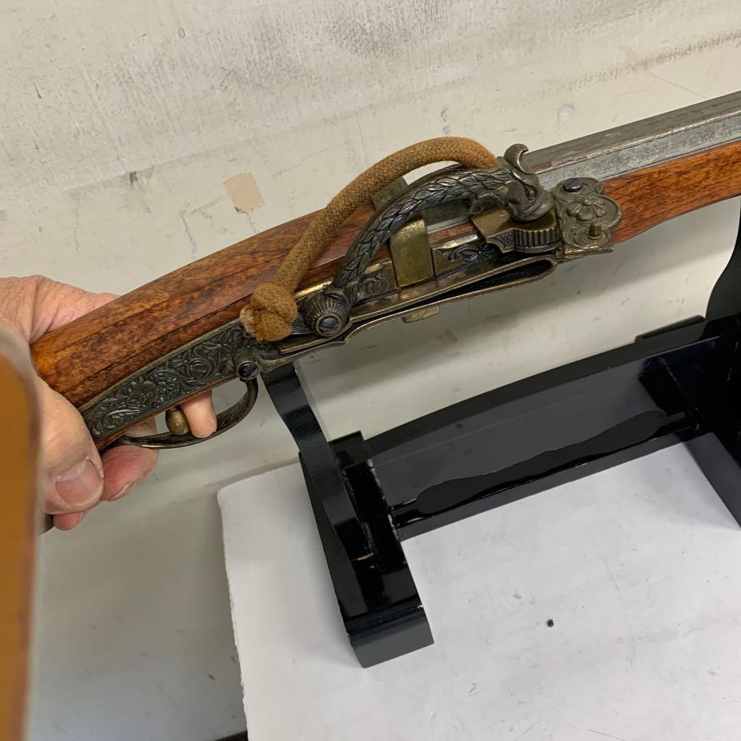 古式銃 装飾銃　インテリア安全銃　木製と金属製 展示用スタンド付き
