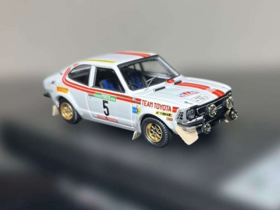 ミニカー1/43 トロフュー トヨタ カローラ レビン （TE27）150台限定