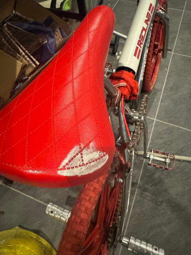 BMX Red line ヴィンテージ　※タイヤ空気無し