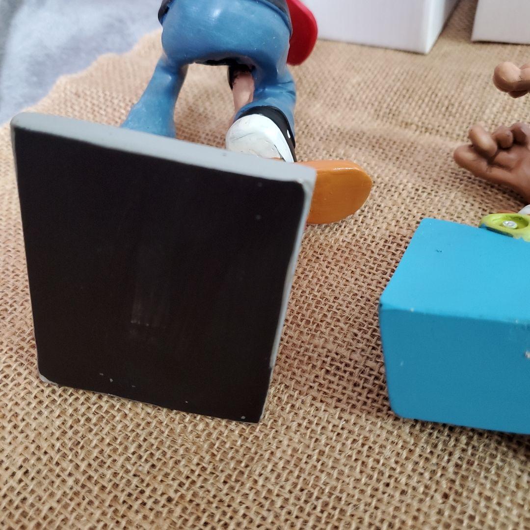スケーターズスタチュー 　フィギュア 　スケボー