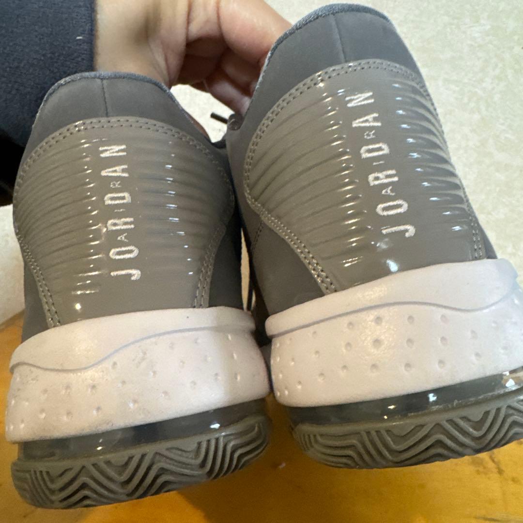 JORDAN MAX AURA 2 ジョーダン マックス オーラ 2