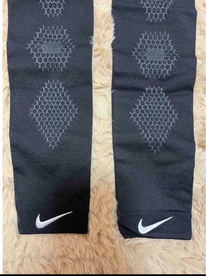 NIKE ナイキ 野球 プロサーキュラーニット コンプレッションスリーブ 両腕用