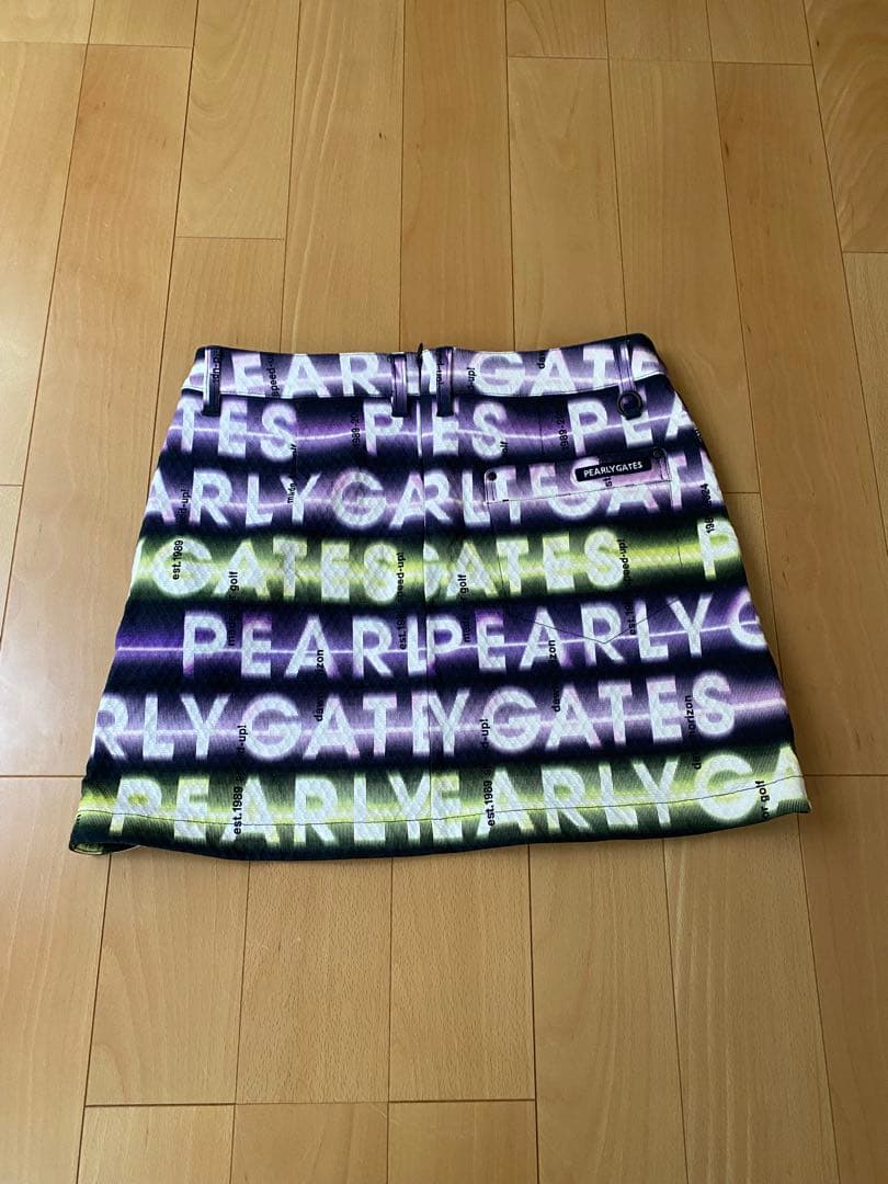 PEARLY GATES ロゴプリントスカート