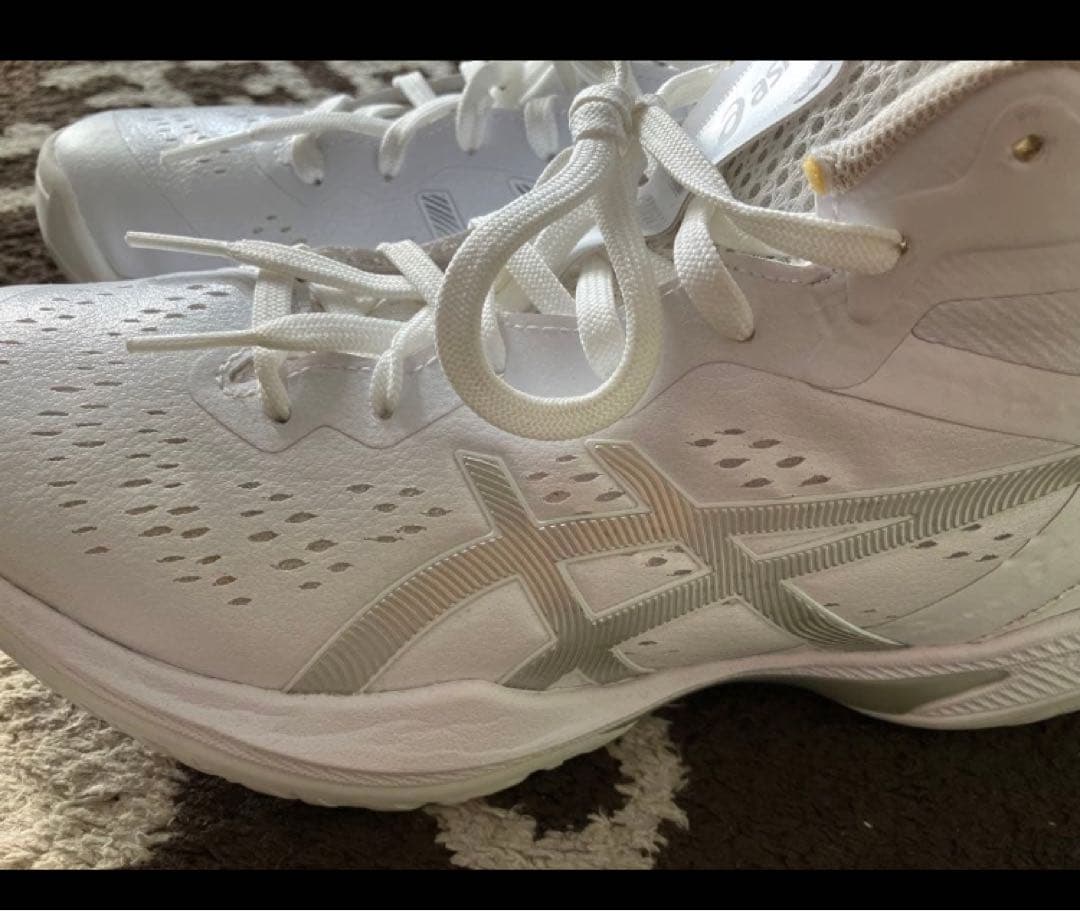 asicsバッシュ25㎝