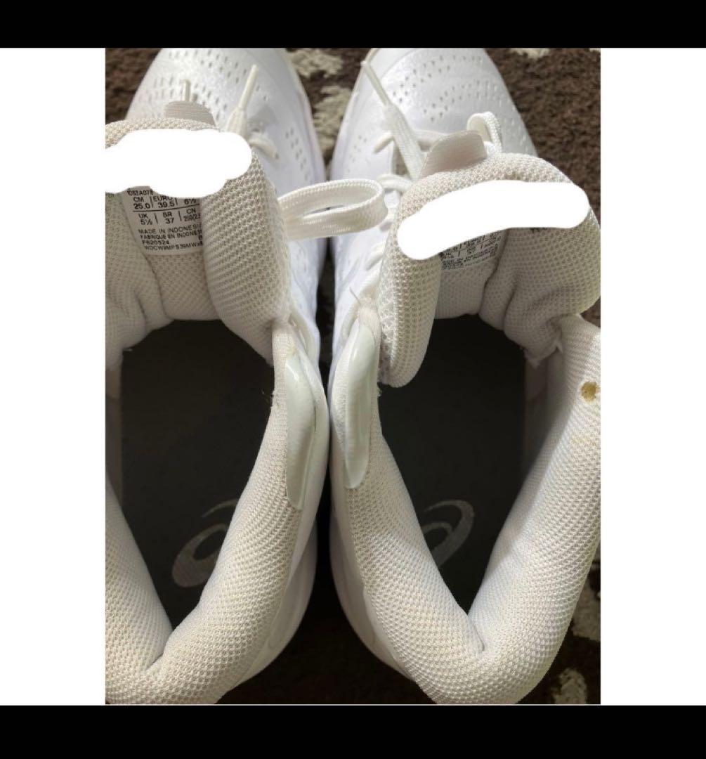 asicsバッシュ25㎝