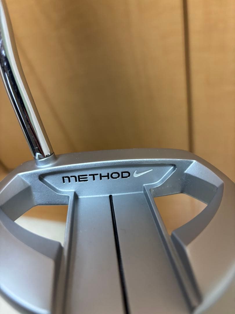 NIKE ナイキ　ＭＥＴＨＯＤＣＯＲＥＭＣ１１ｗ３3インチ　極美品
