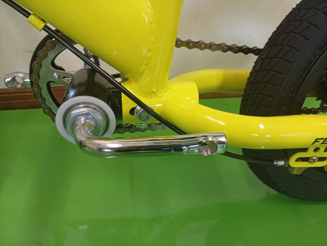 新品未使用 3in1 子供自転車 キックバイク 12インチ GREEN色