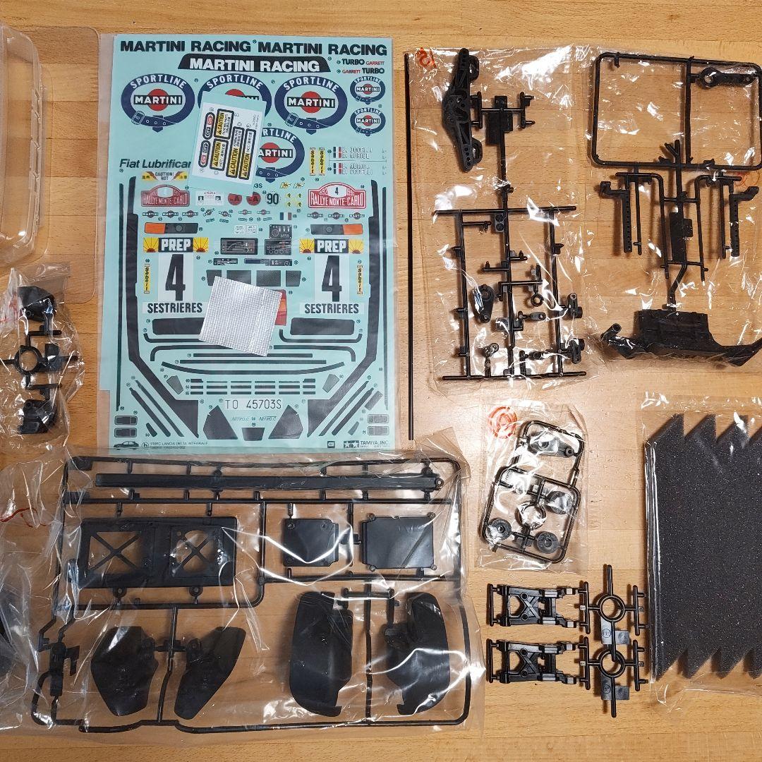 【未使用・未組立・一部欠品】タミヤ ラジコン XV01 LANCIA DELTA