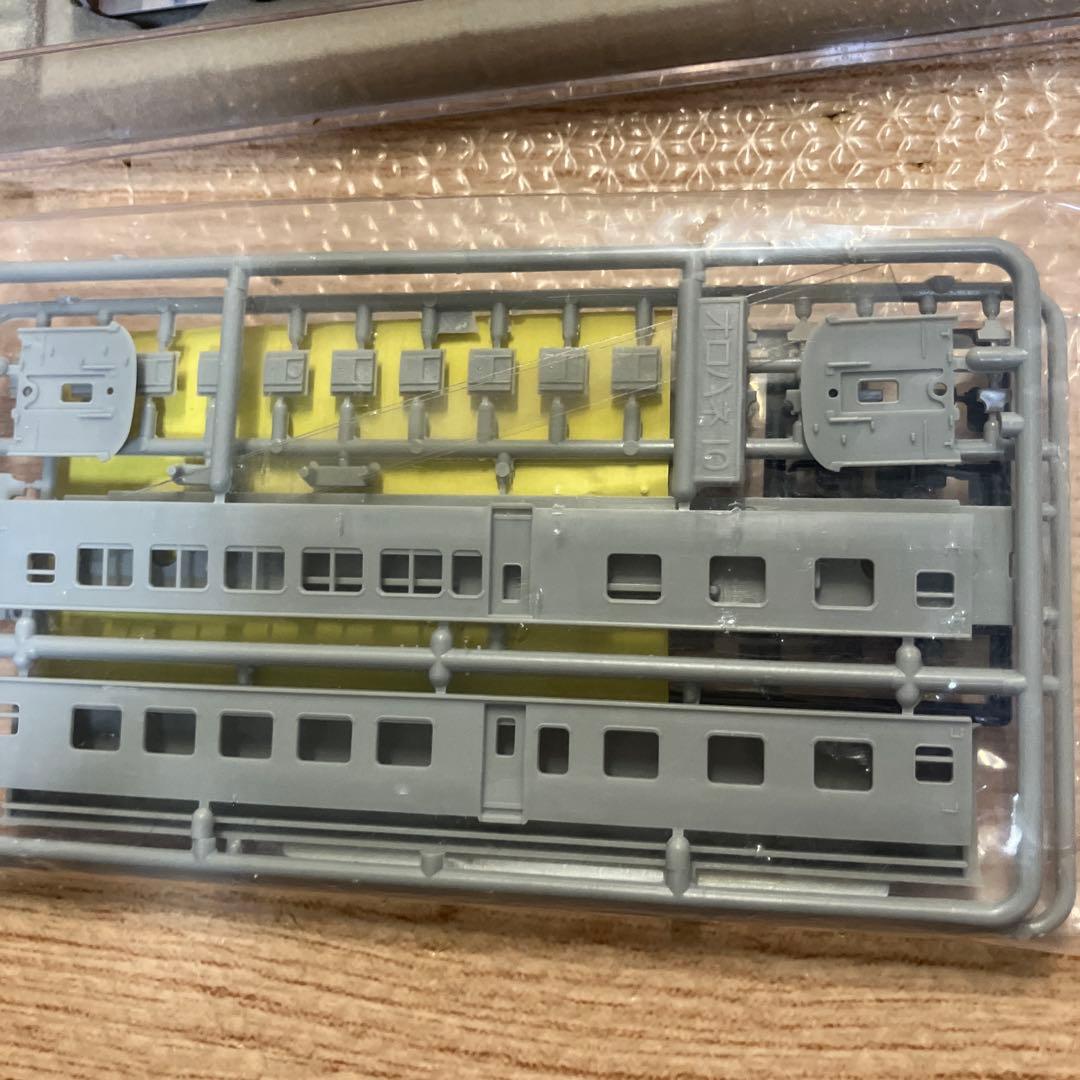 2408 JNRディーゼルカー KIHA-184 Nゲージ