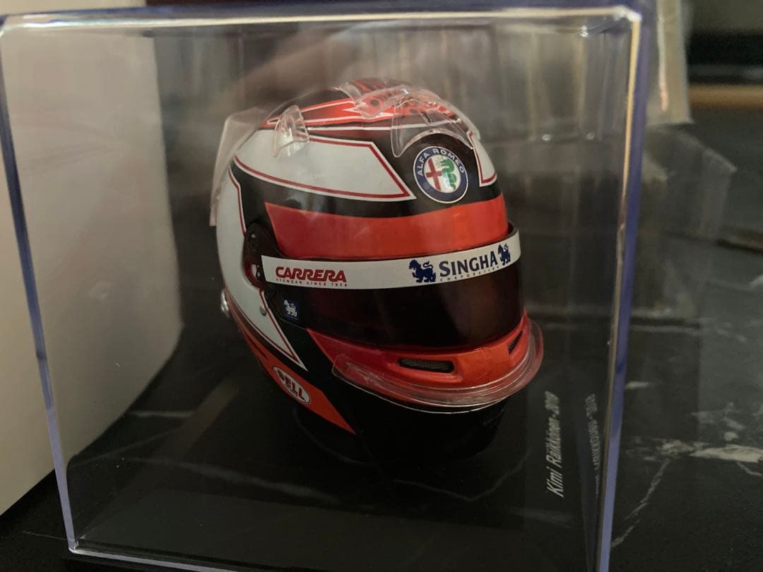 激レア　デアゴスティーニ　1/5 SCALE ヘルメットコレクション ライコネン