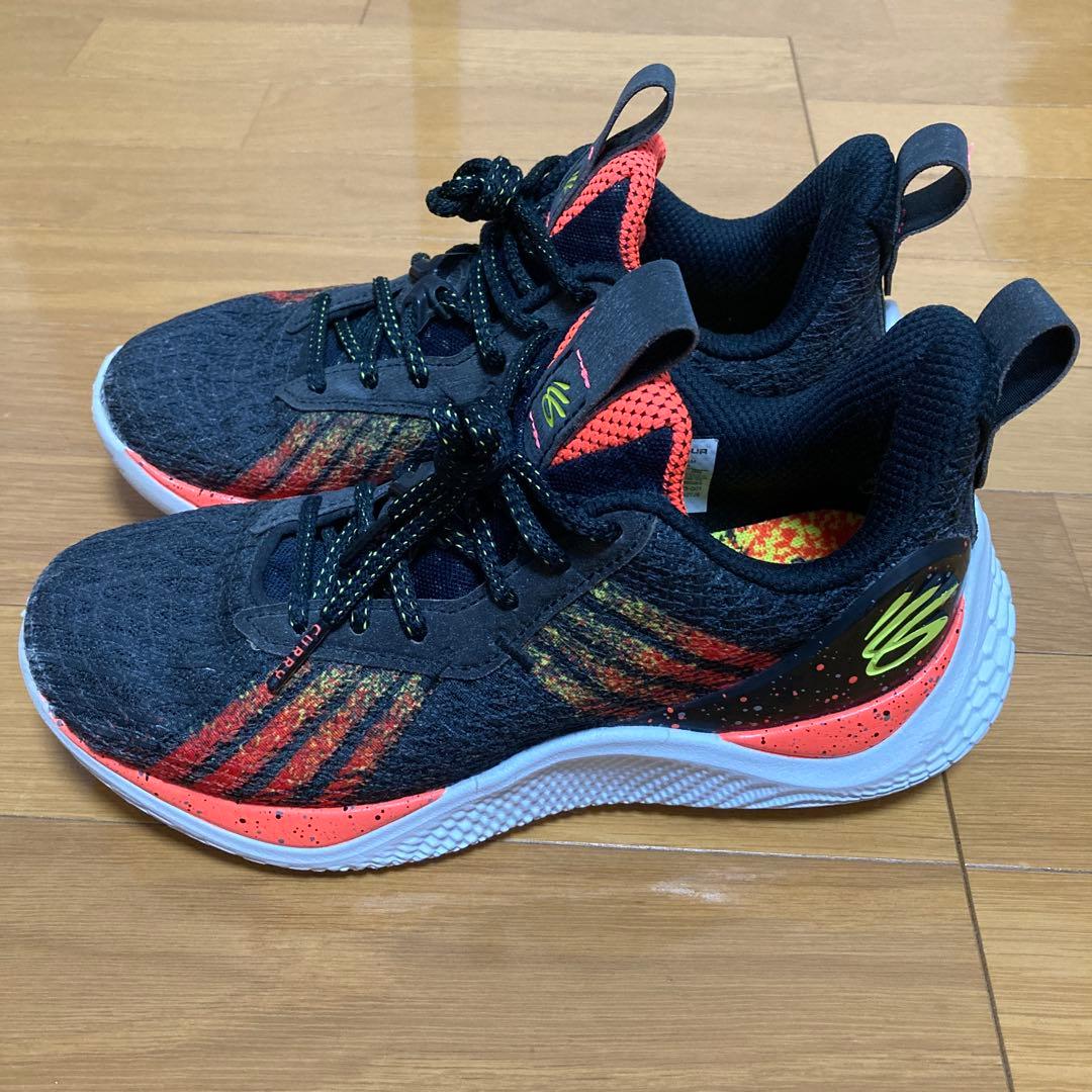 シューズ(女性用) UNDER ARMOUR CURRY10 (24.0cm)