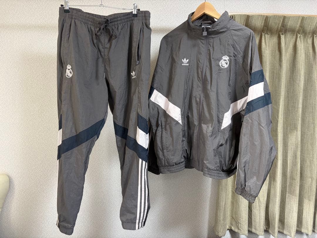 国内タグ付 adidas レアル・マドリード 2XL ナイロンジャケット 上下