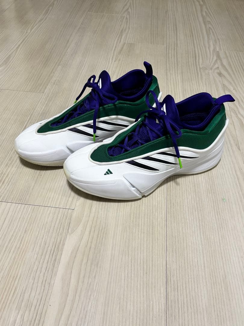 adidas バスケットボールシューズ ホワイト/グリーン/ネイビー