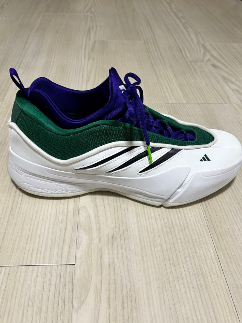 adidas バスケットボールシューズ ホワイト/グリーン/ネイビー