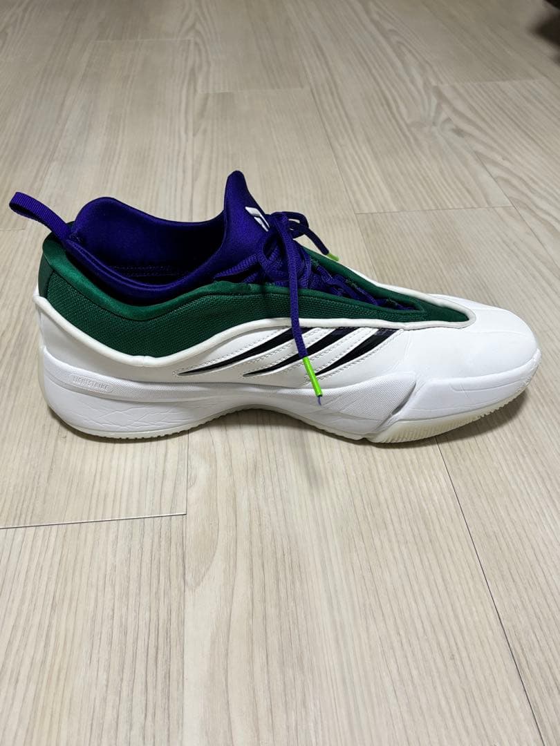 adidas バスケットボールシューズ ホワイト/グリーン/ネイビー