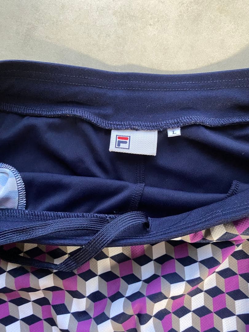 再度お値下げしました〜✨FILA テニスウェアセット 幾何学模様Lサイズ