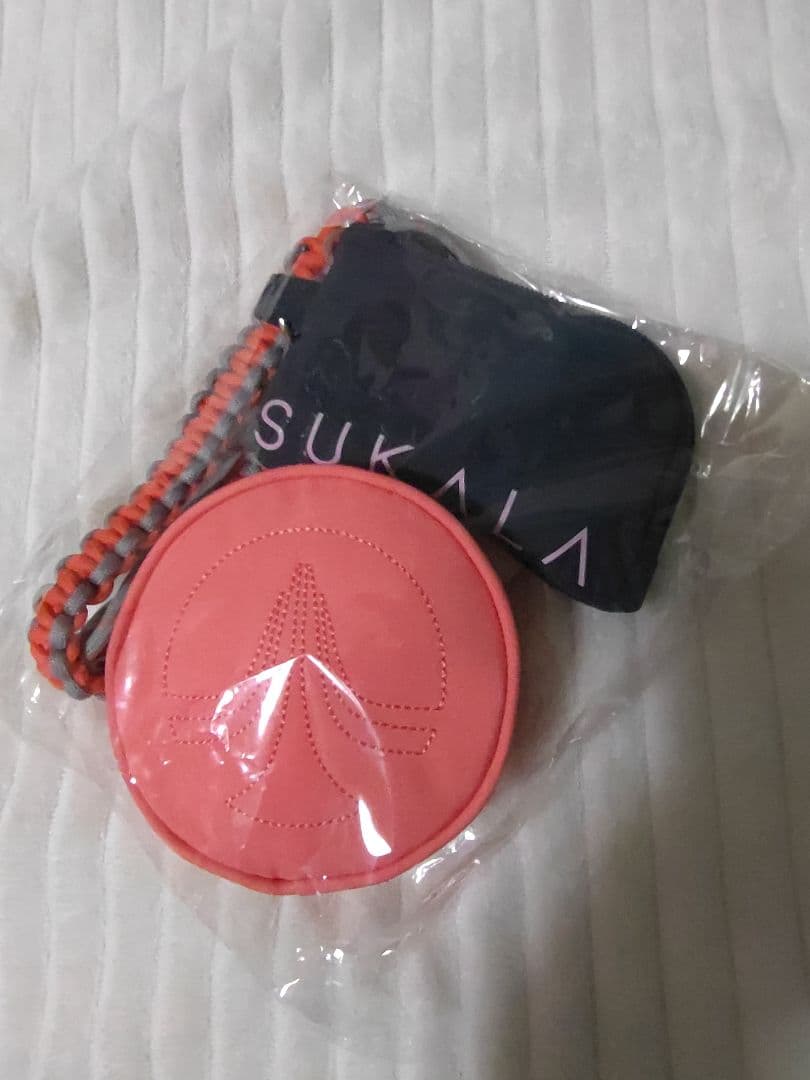 【SUKALA】マルチストラップ　 丸ポーチ　カードケース　3種