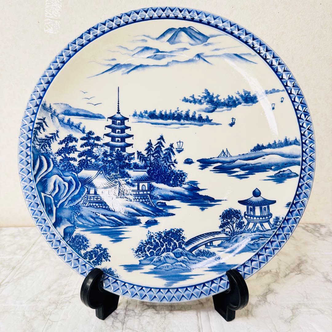 【縁起物】染付 富士山 山水画 大皿 31cm 飾皿 伝統工芸 五重塔 飾り