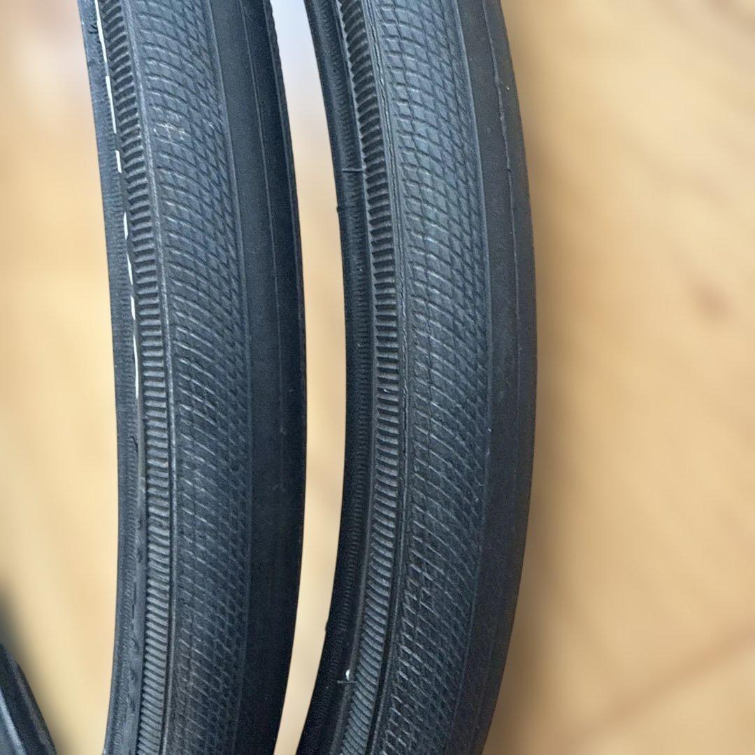 シュワルベ　ステルビオ&チューブ前後セット　アレックスモールトン