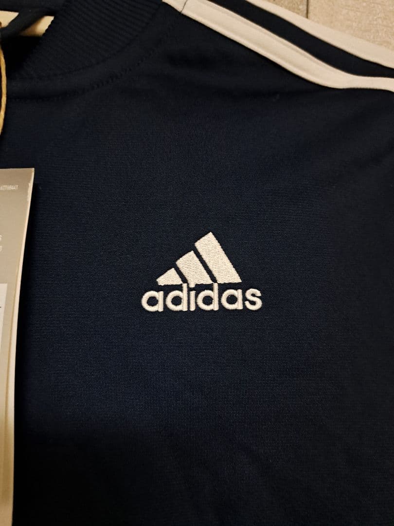 新品タグ付き！adidas ジャージ上下セット ネイビー タグ付き