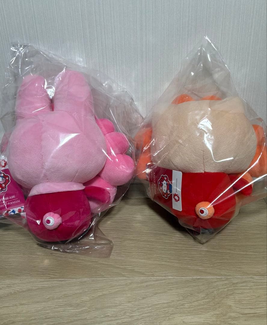 【2点セット】推しカラー　サンリオミャクミャクぬいぐるみM マイメロ　キティ