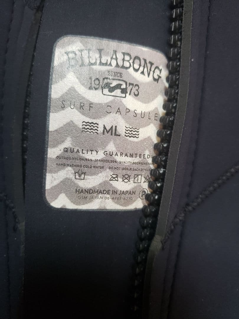 Billabong ブラック フルスーツ