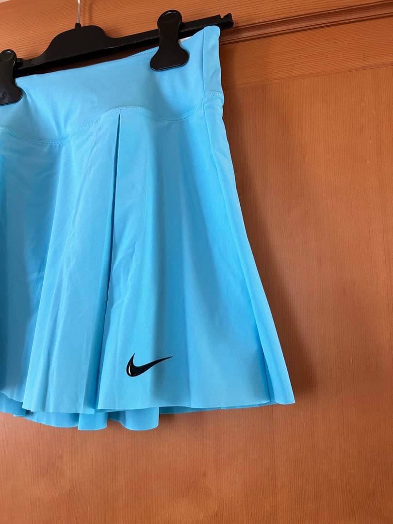 ナイキ　テニスウェア　水色スコート　US-Sサイズ　新品