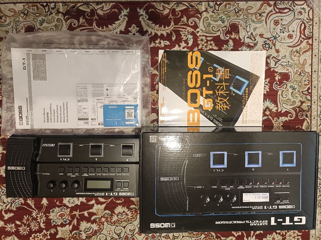BOSS GT-1 Guitar Effects+教科書 1回の試奏のみ