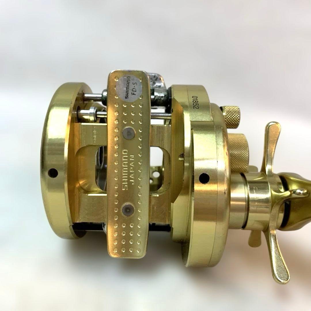 SHIMANO CALCUTTA CONQUEST 400F スプール無し
