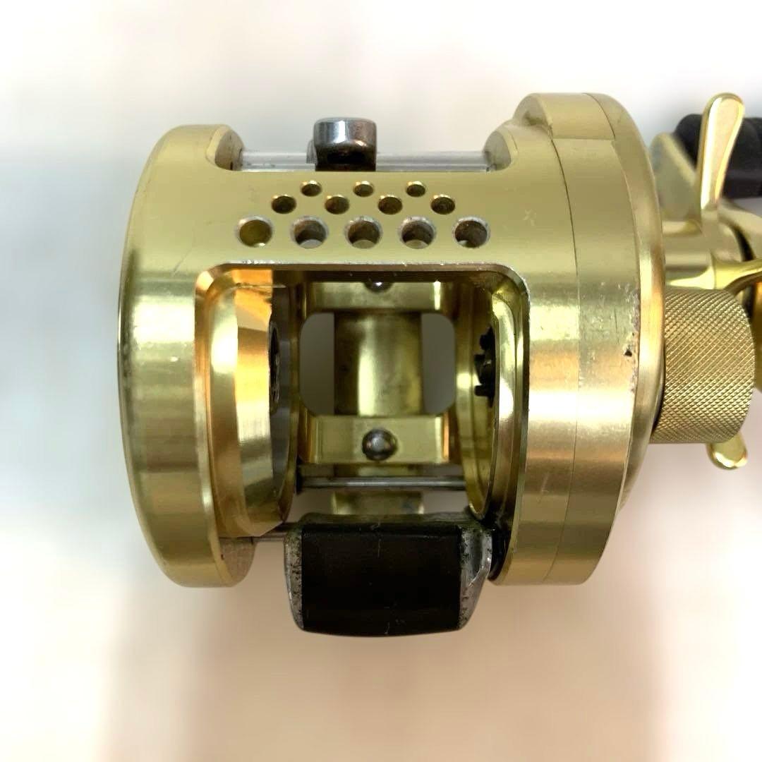 SHIMANO CALCUTTA CONQUEST 400F スプール無し