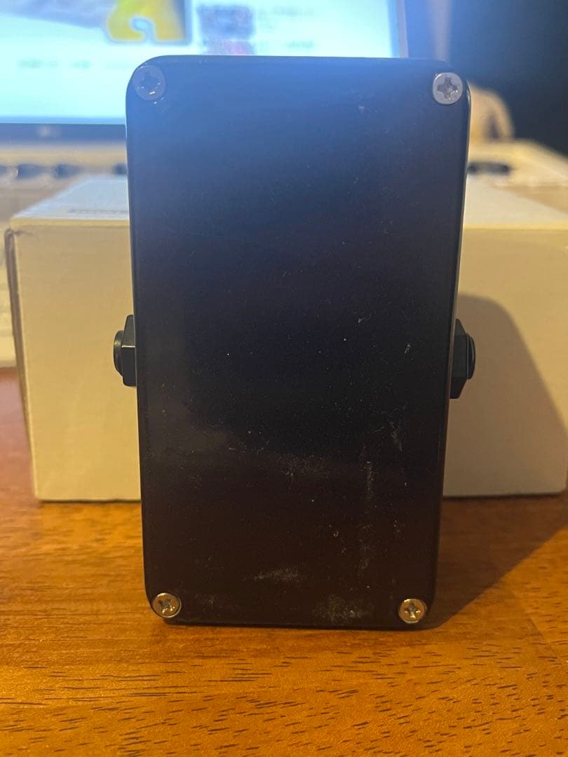 tones さんTRIAL F-3 Steady Fuzzエフェクター