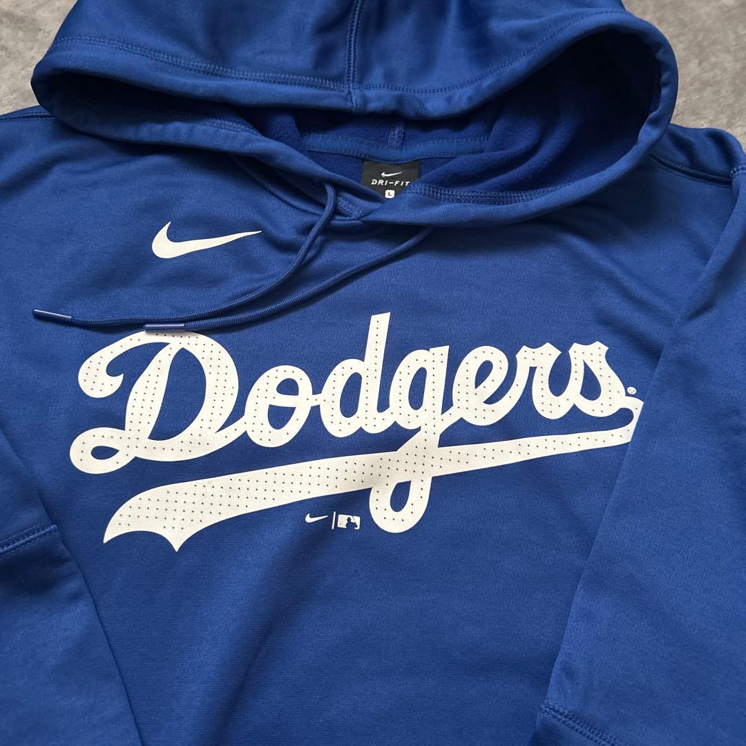 お取り寄せNike Dodgers フード付きユニフォームXLサイズ新品未使用