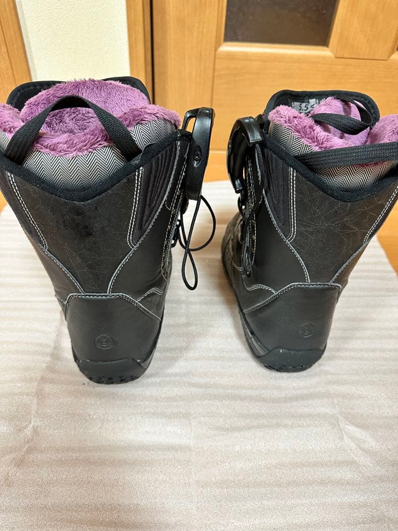 SALOMスノーブーツ