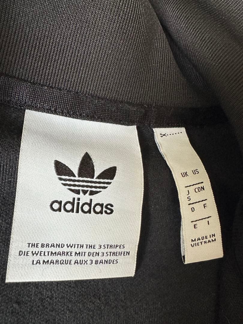 adidas ブラック ジャージジャケット Sサイズ