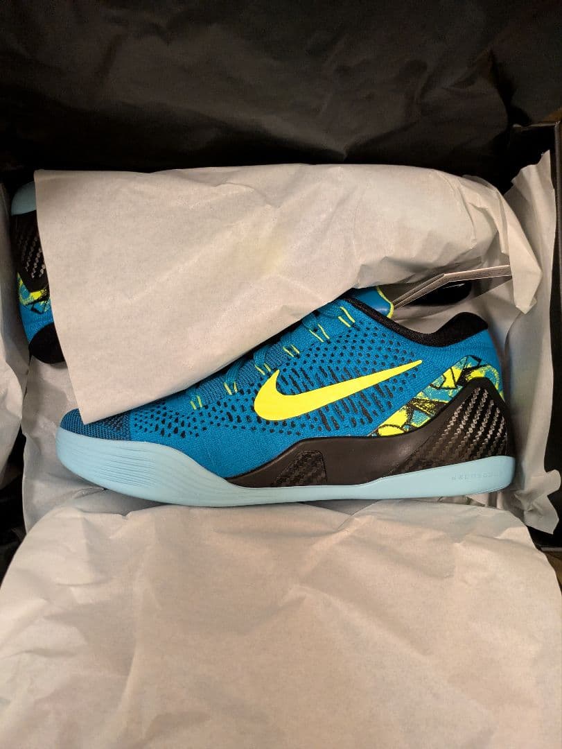 コービー9エリートLOW プロトロ Neo Turquoise and Volt