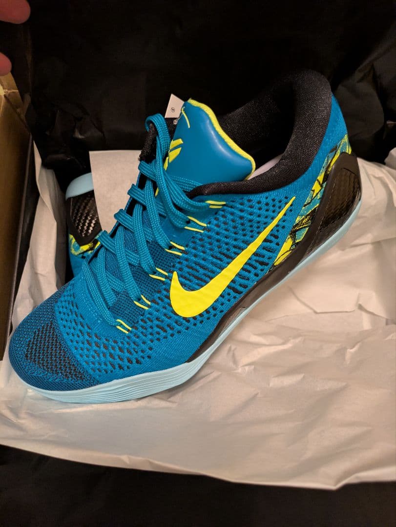 コービー9エリートLOW プロトロ Neo Turquoise and Volt
