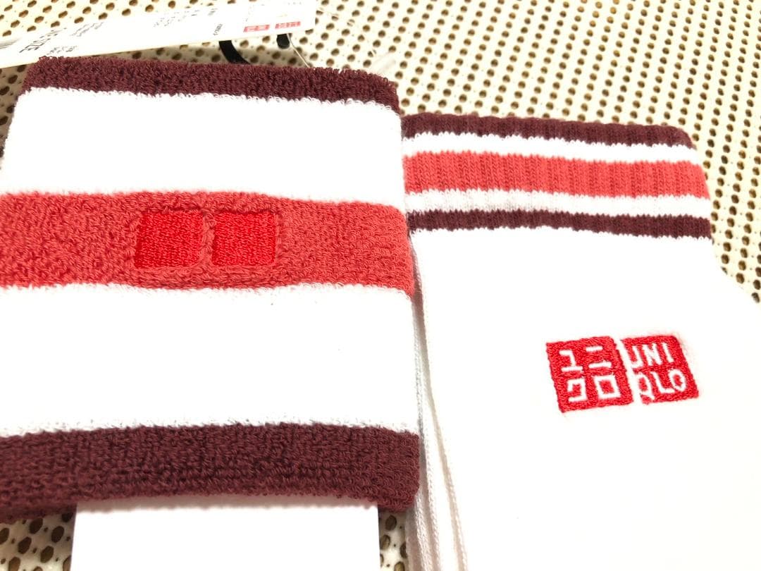 ユニクロ　テニス　完売品　ソックスとリストバンド