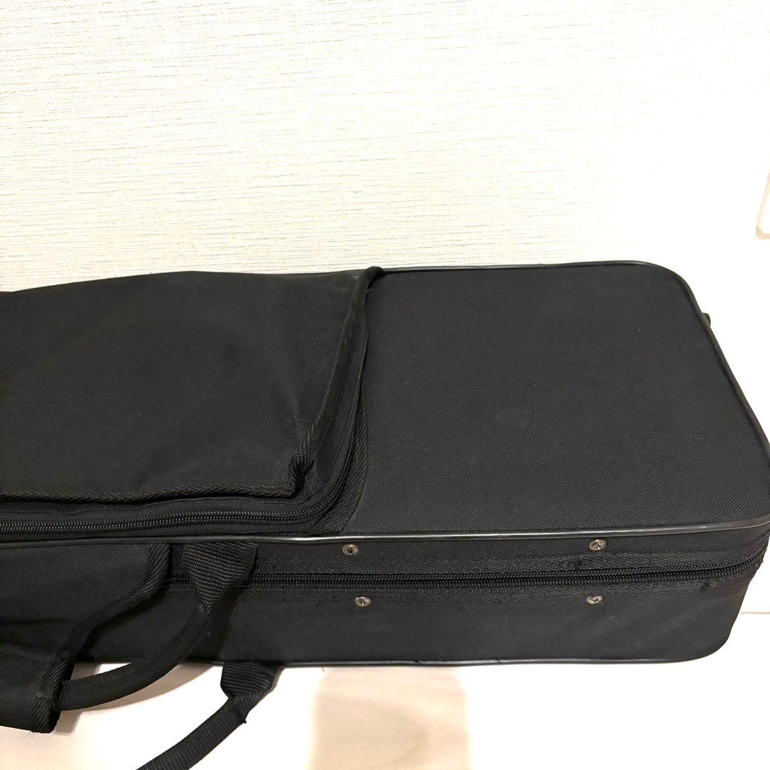 ほぼ新品 沖縄三線 本蛇皮 黒塗り棹 標準サイズ 上位モデル 良音 沖縄伝統楽器